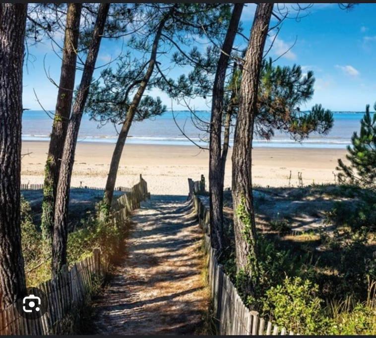 Charmante Maison Au Calme Royan Buitenkant foto