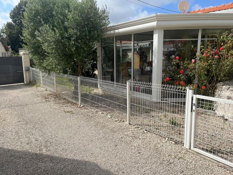 Charmante Maison Au Calme Royan Buitenkant foto